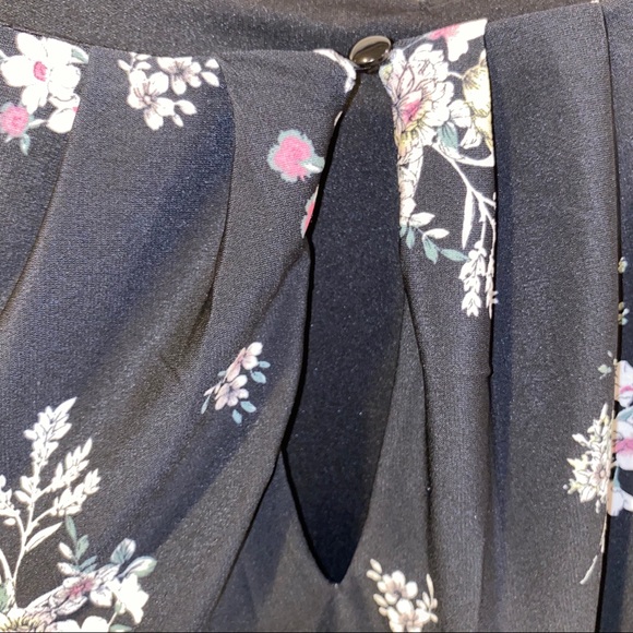 Maurices Floral Maxi Dress - Size 0 - Picture 9 of 10